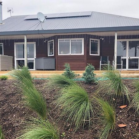 Pukeko Lodge Bnb นิวพลีมัธ ภายนอก รูปภาพ