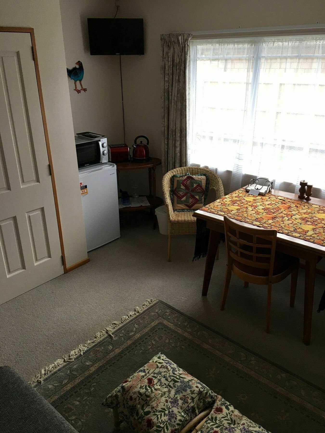 Pukeko Lodge Bnb นิวพลีมัธ ภายนอก รูปภาพ